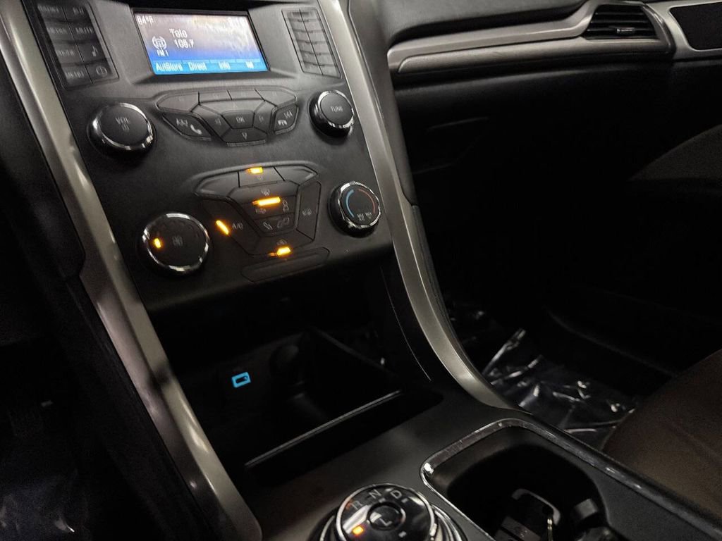 Used 2019 Ford Fusion S image 26