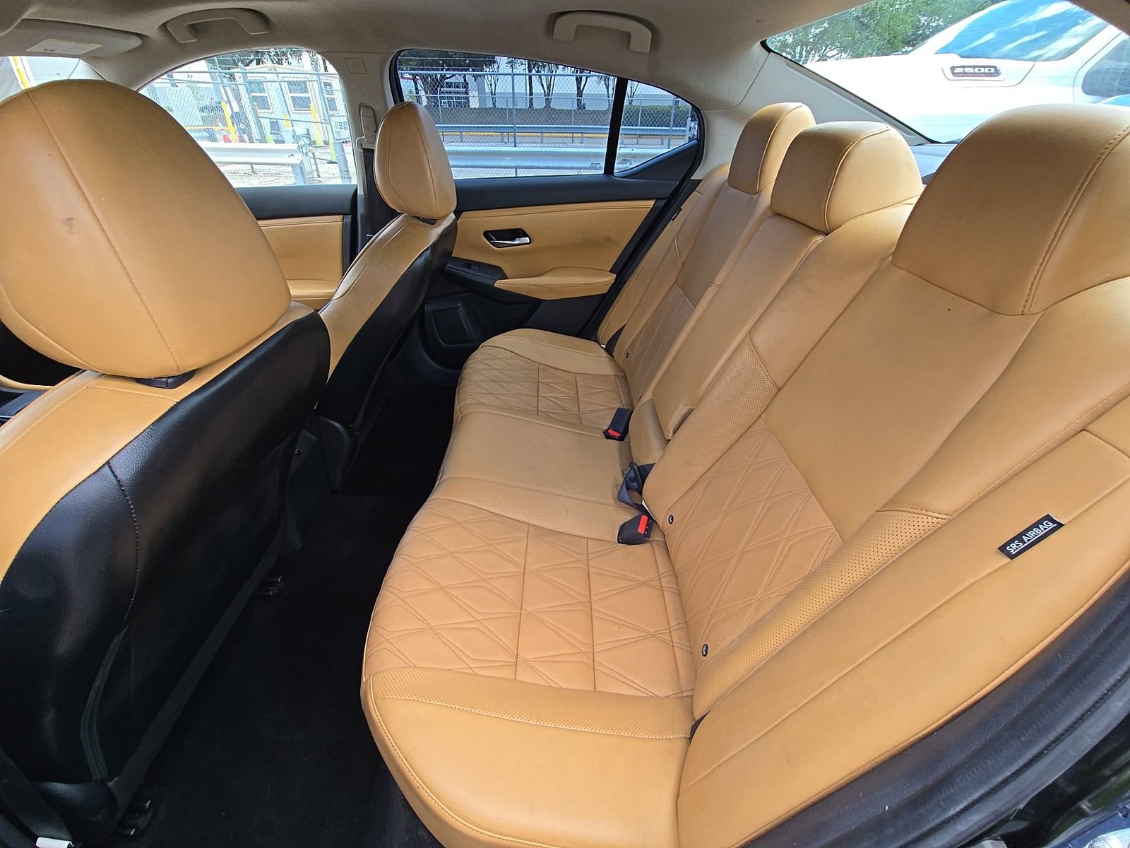 Used 2022 Nissan Sentra SV w/ SV Premium Package FWD image 13