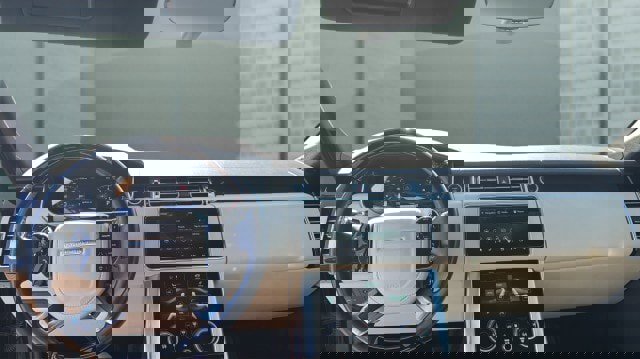 Used 2021 Land Rover Range Rover P525 Westminster Edition LWB image 19