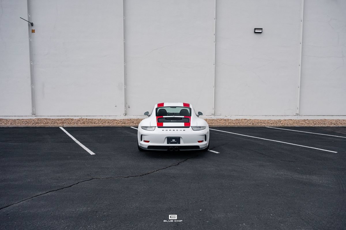Used 2016 Porsche 911 R RWD image 3