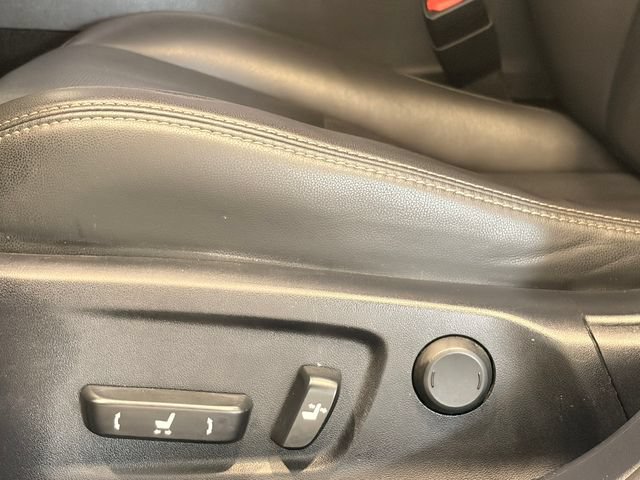 Used 2017 Lexus IS 200t w/ Navigation System Package RWD image 13