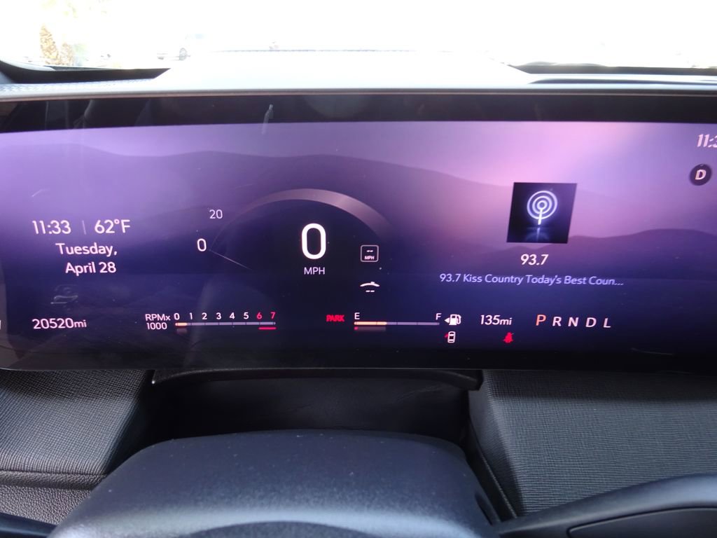 Certified 2025 Buick Enclave Preferred FWD image 29