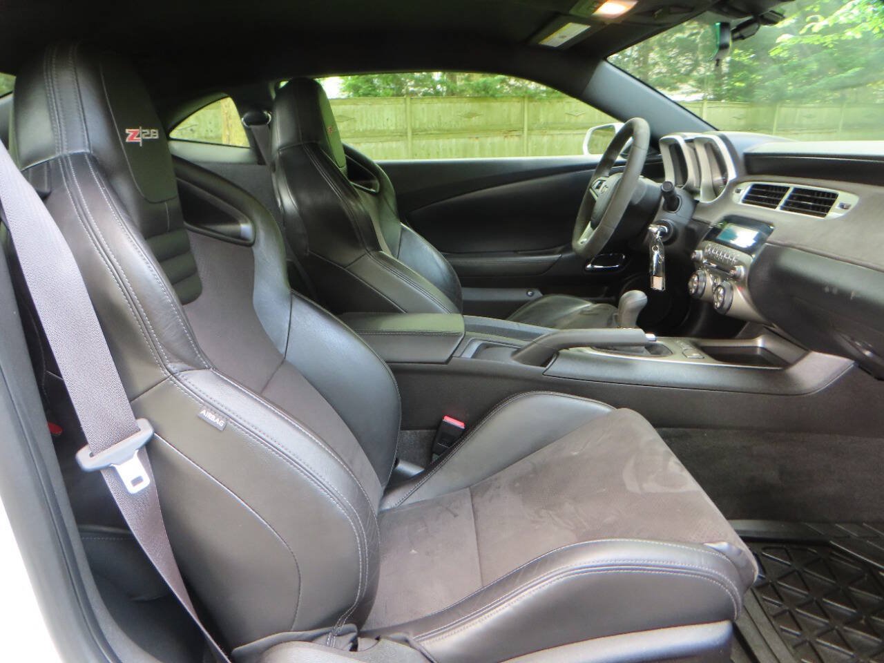 Used 2015 Chevrolet Camaro Z/28 RWD image 23
