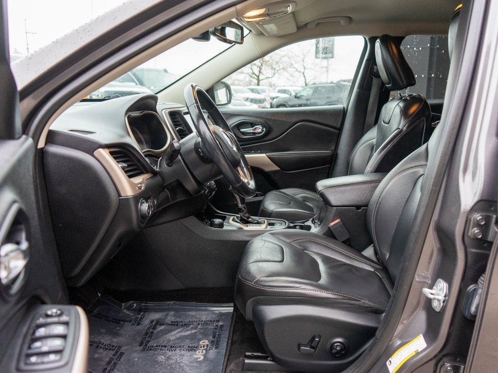 Used 2018 Jeep Cherokee Limited image 11