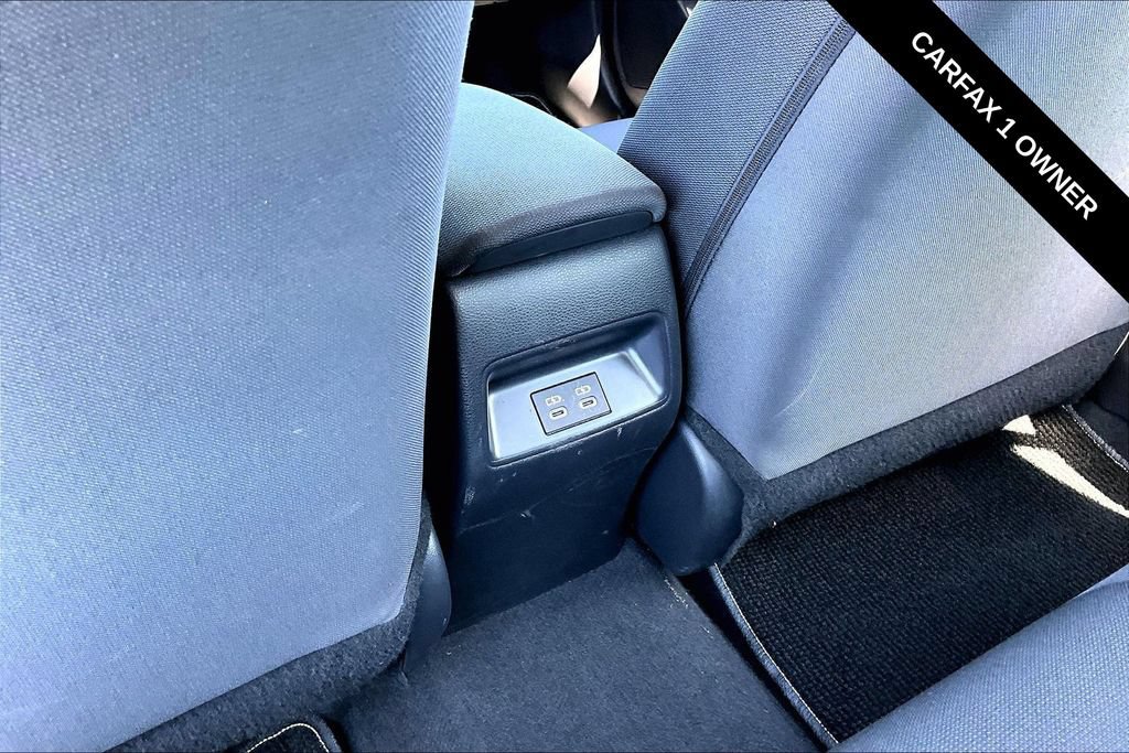 Used 2025 Toyota Corolla LE FWD image 12