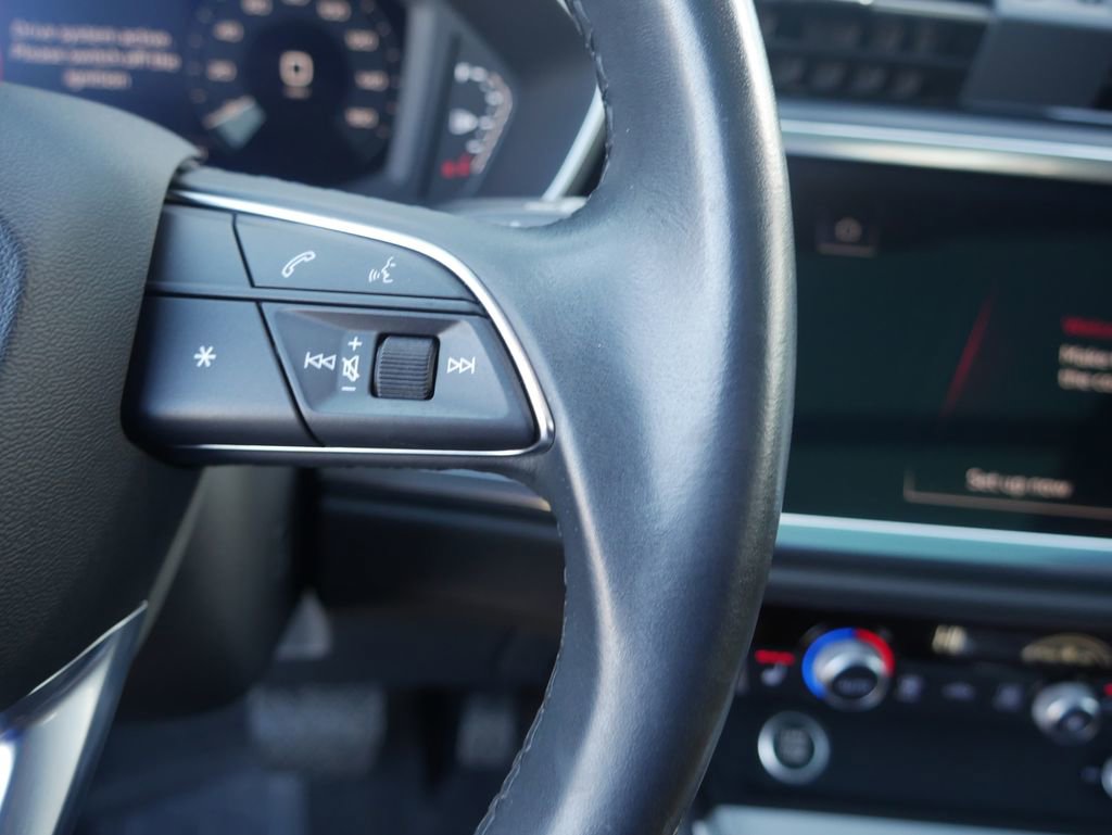 Used 2023 Audi Q3 2.0T Premium w/ Convenience Package image 43