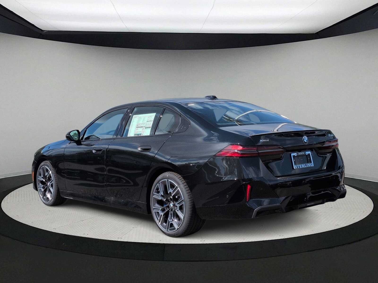 Used 2027 BMW 530i xDrive w/ M Sport Package AWD/4WD image 6