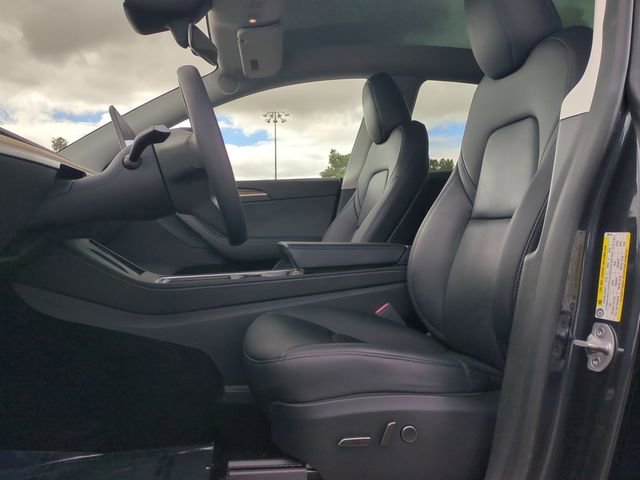 Used 2024 Tesla Model Y Long Range image 21