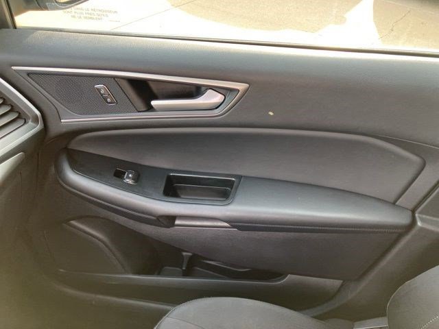 Used 2018 Ford Edge SEL w/ Equipment Group 201A image 17