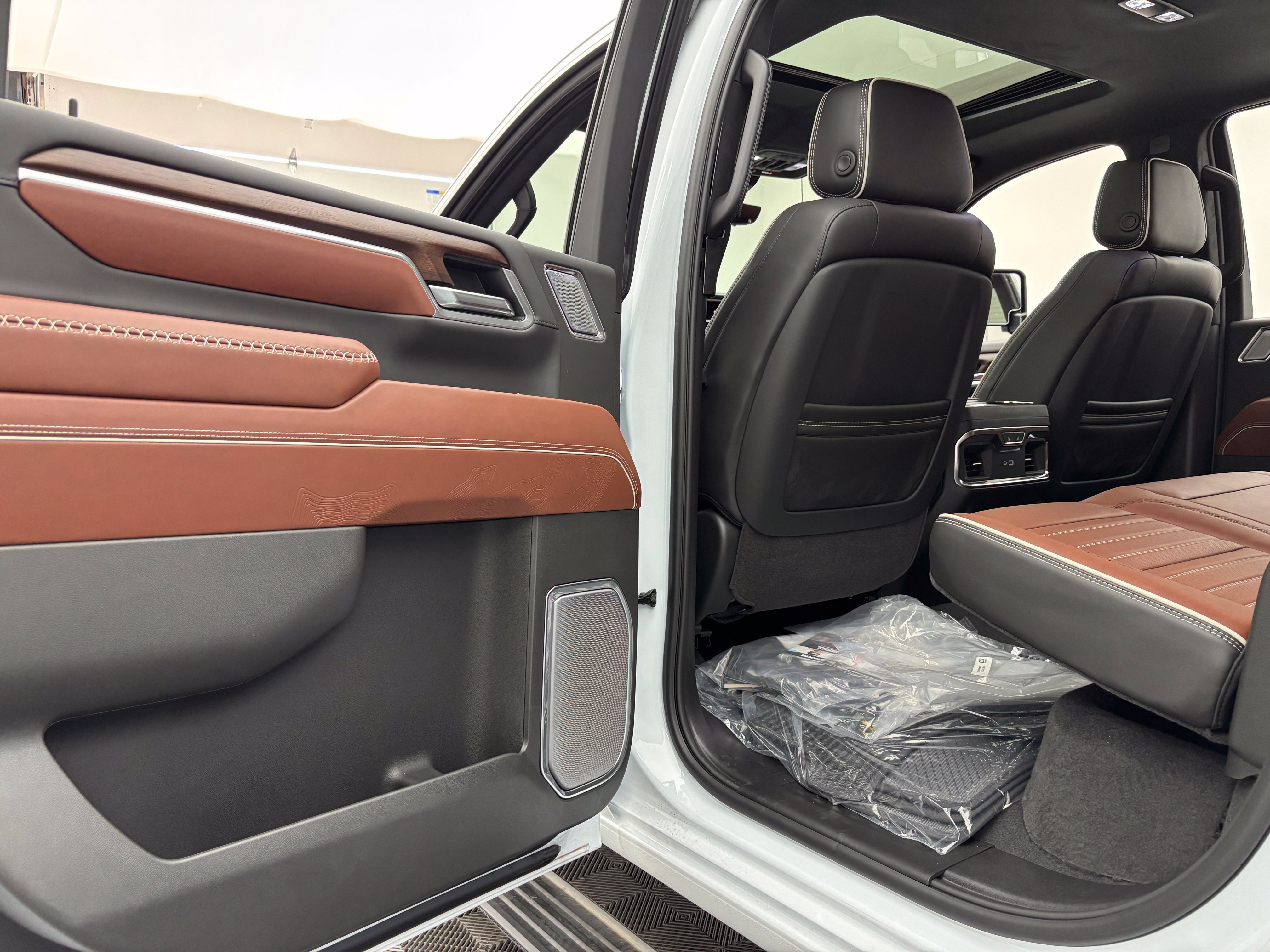 New 2026 GMC Sierra 2500 Denali Ultimate AWD/4WD image 46