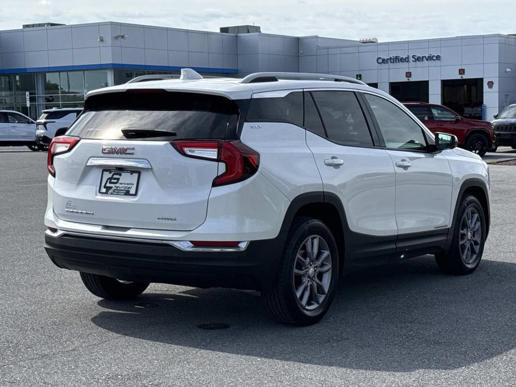 Used 2023 GMC Terrain SLT w/ Infotainment Package II AWD/4WD image 25
