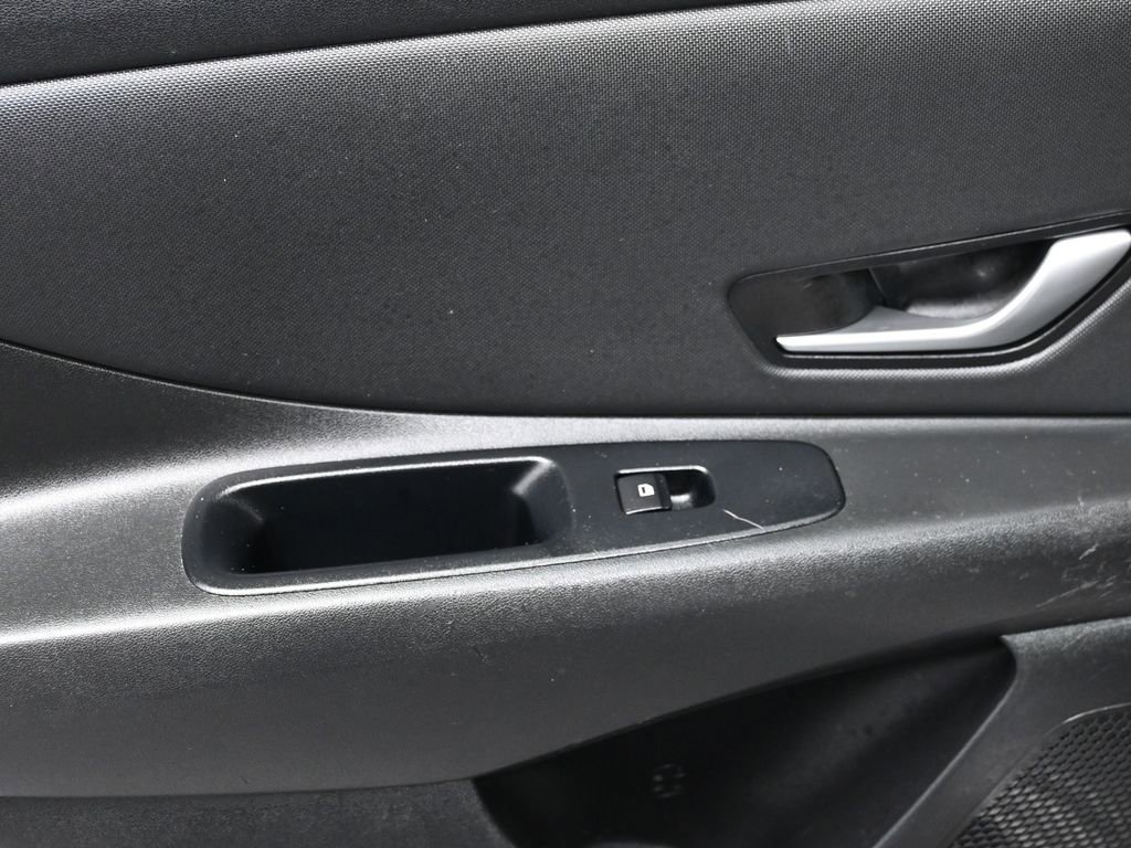 Used 2021 Hyundai Elantra SEL w/ Convenience Package image 13