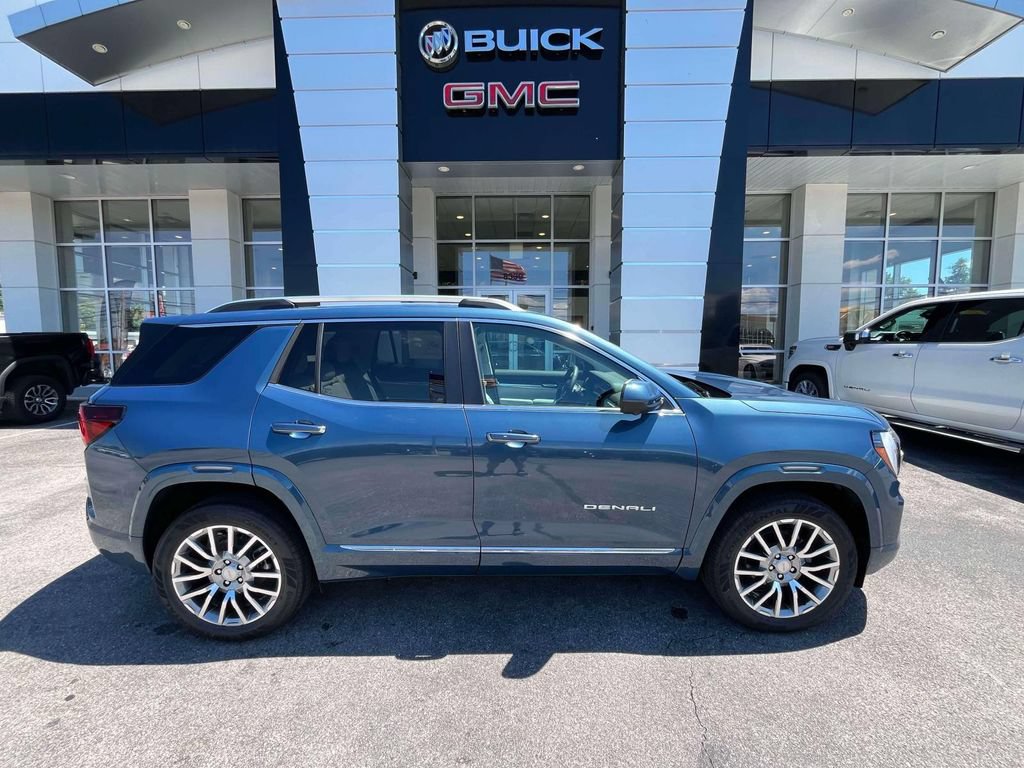 New 2026 GMC Terrain Denali AWD/4WD image 2