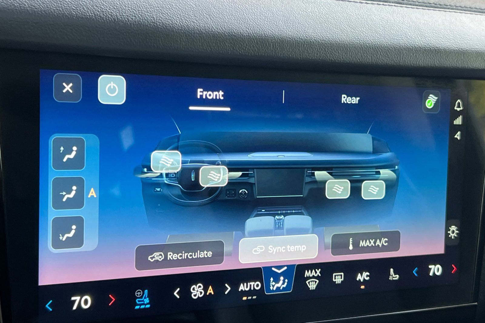 Used 2025 Lincoln Navigator L Reserve image 22