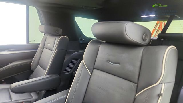 Used 2025 Cadillac Escalade Sport w/ Touring Package AWD/4WD image 35