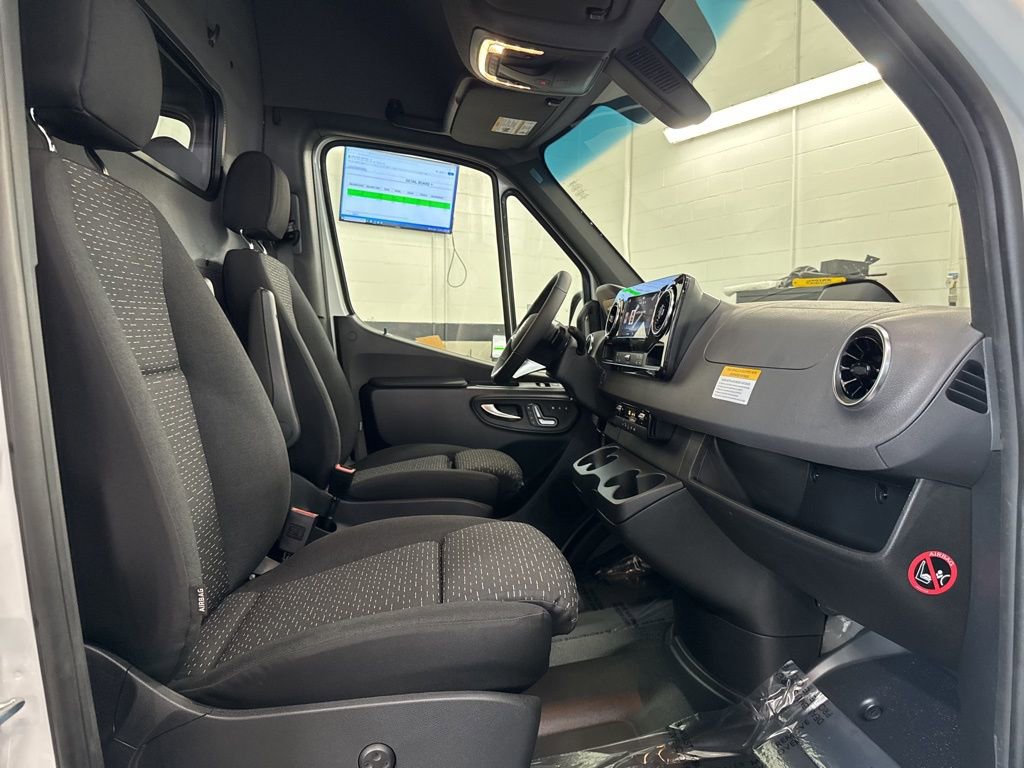 New 2025 Mercedes-Benz Sprinter 2500 image 14