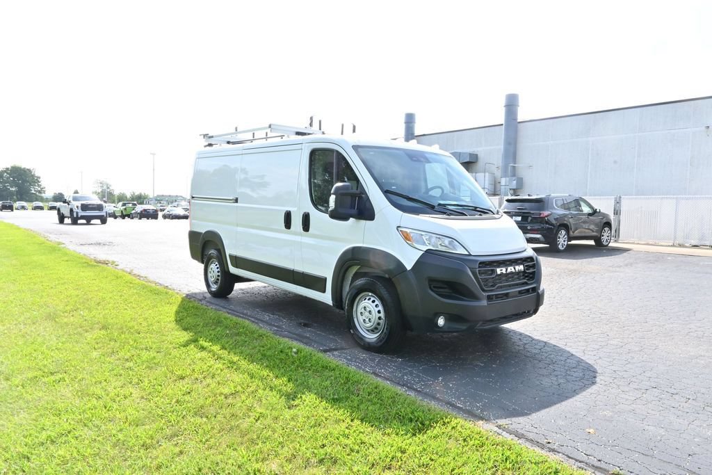 Used 2025 RAM ProMaster 2500 w/ Safety Group FWD image 10