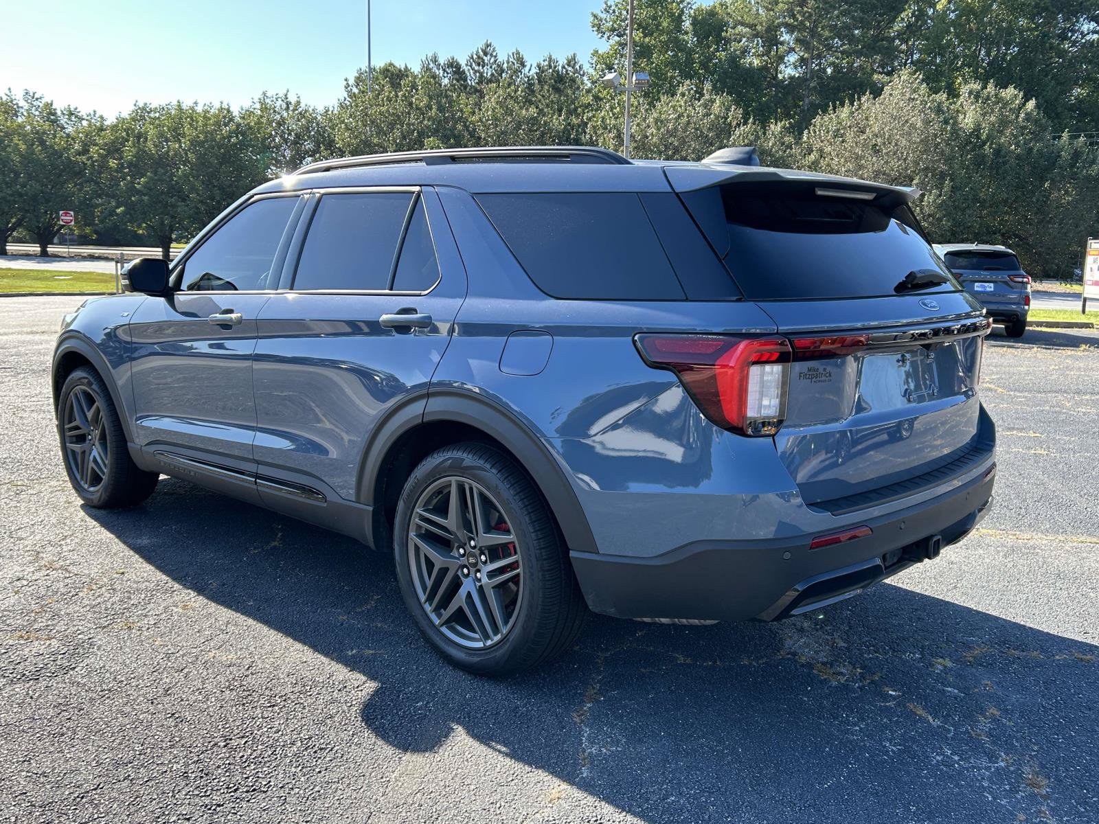 Used 2026 Ford Explorer ST-Line w/ ST-Line Street Pack RWD image 5