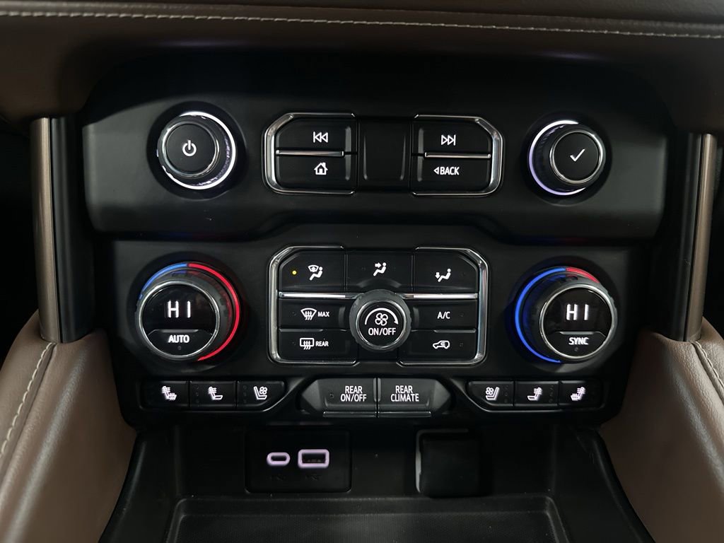 Used 2023 Chevrolet Suburban High Country AWD/4WD image 25