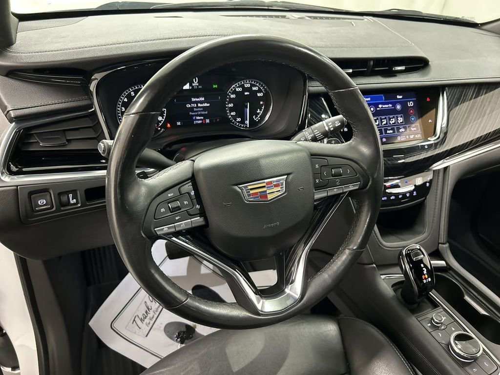 Used 2023 Cadillac XT6 Premium Luxury w/ LPO, Floor Liner Package AWD/4WD image 4