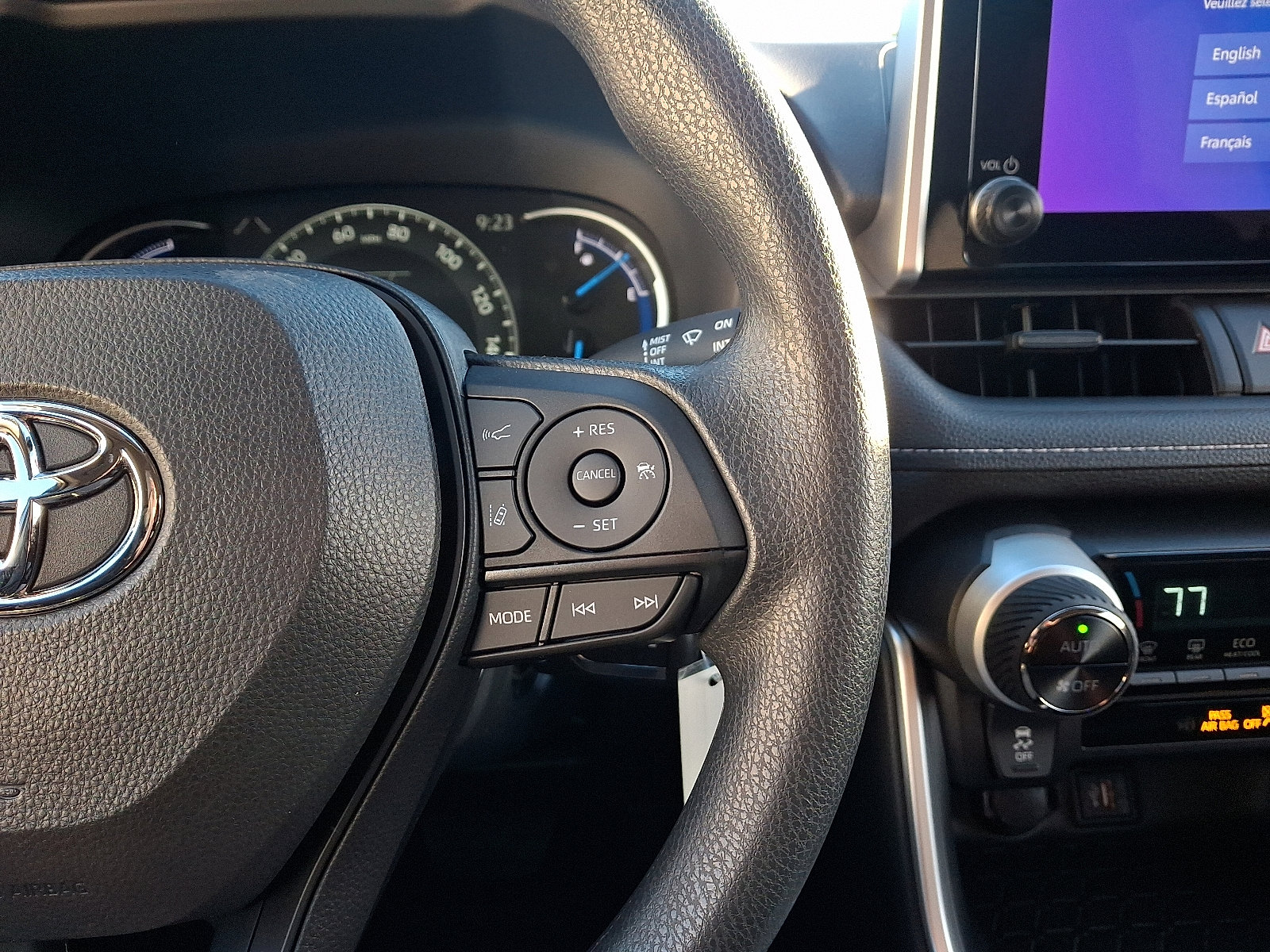 Certified 2025 Toyota RAV4 LE image 21