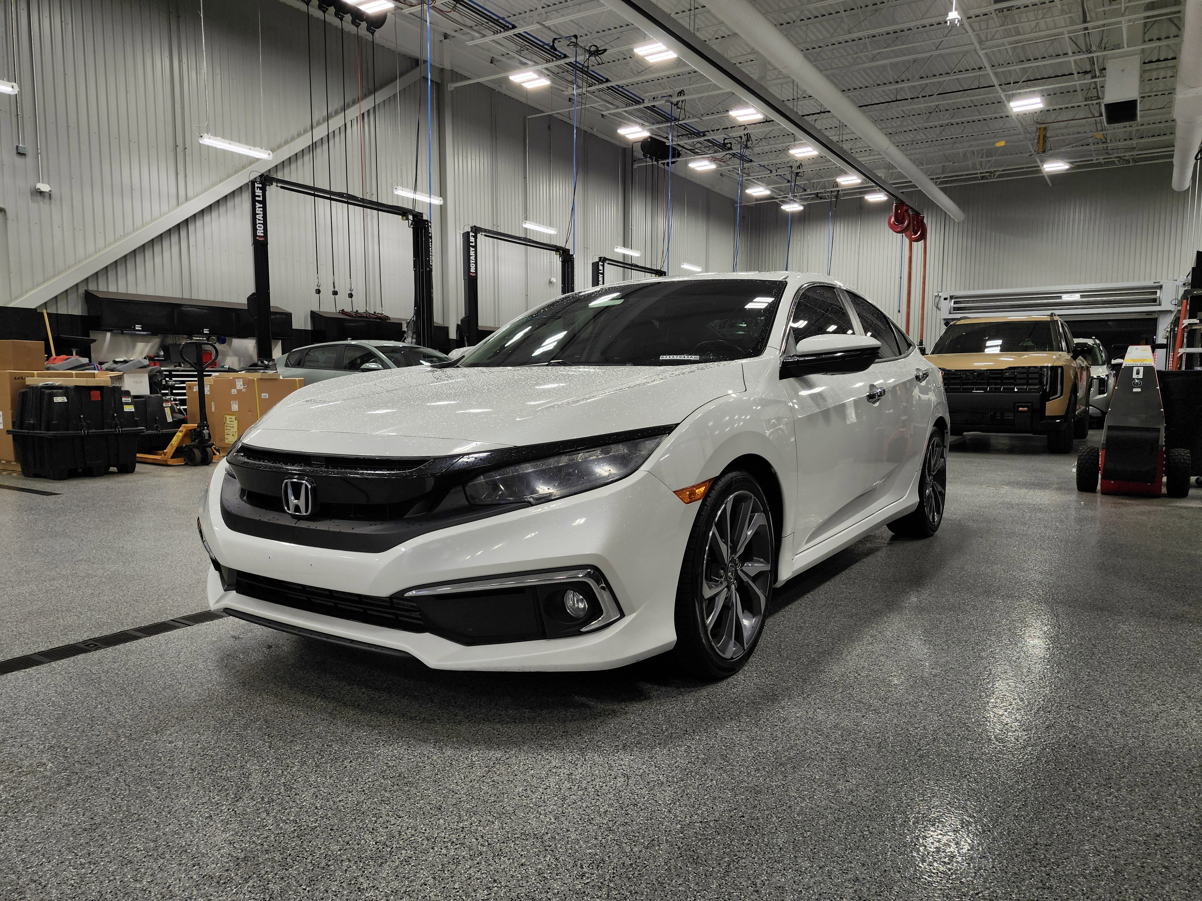 Used 2019 Honda Civic Touring image 26