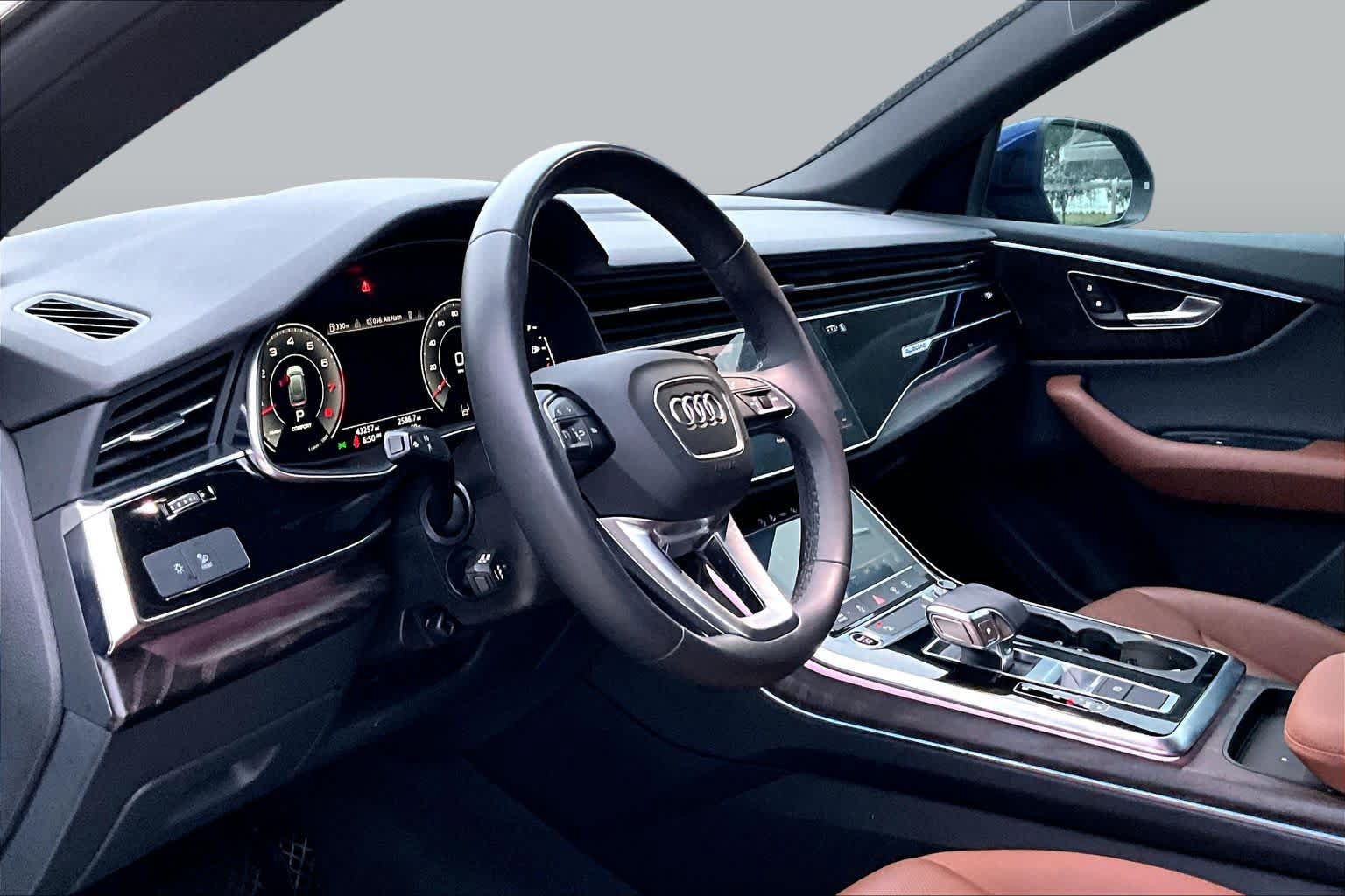 Used 2021 Audi Q8 Premium Plus w/ Premium Plus Package AWD/4WD image 17