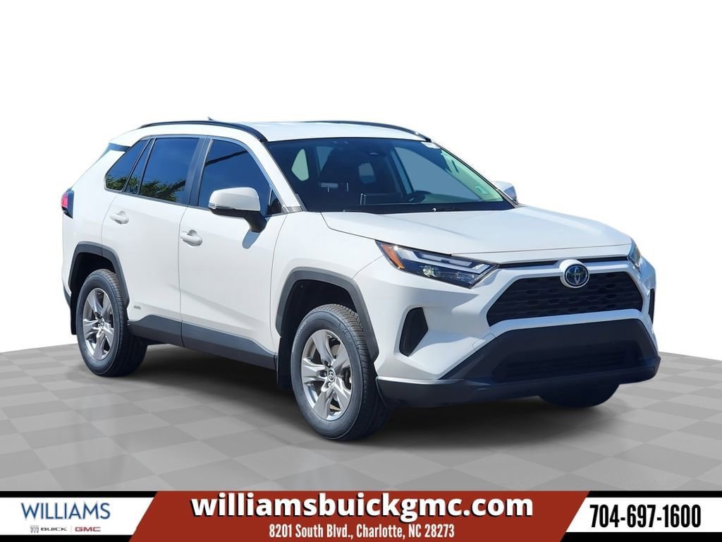 Used 2023 Toyota RAV4 XLE AWD/4WD image 1