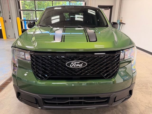 Used 2025 Ford Maverick XLT w/ Equipment Group 301A AWD/4WD image 3