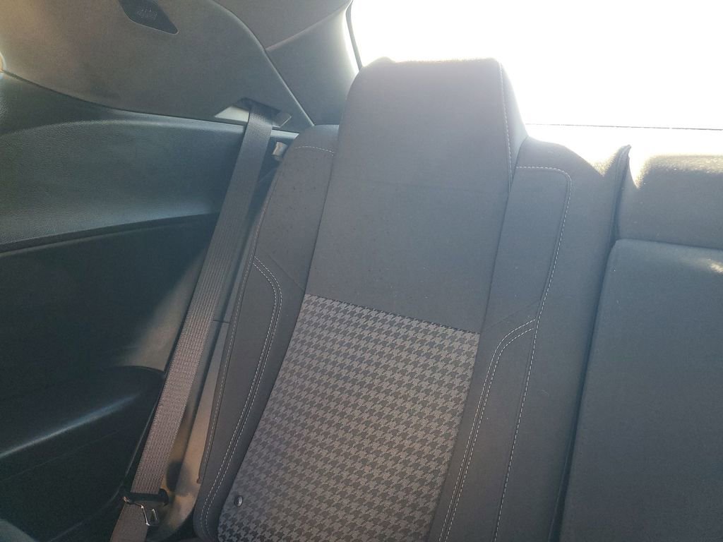 Used 2021 Dodge Challenger SXT image 12