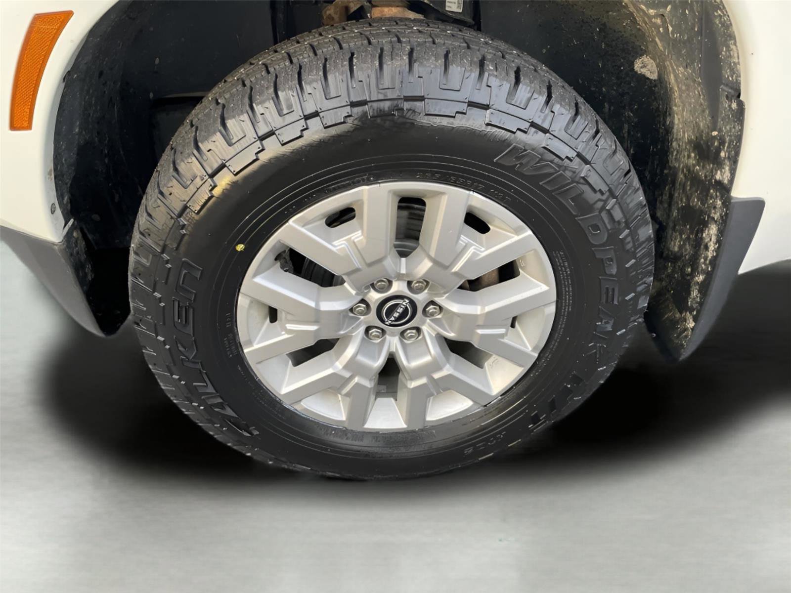 Used 2022 Nissan Frontier SV w/ Technology Package image 10