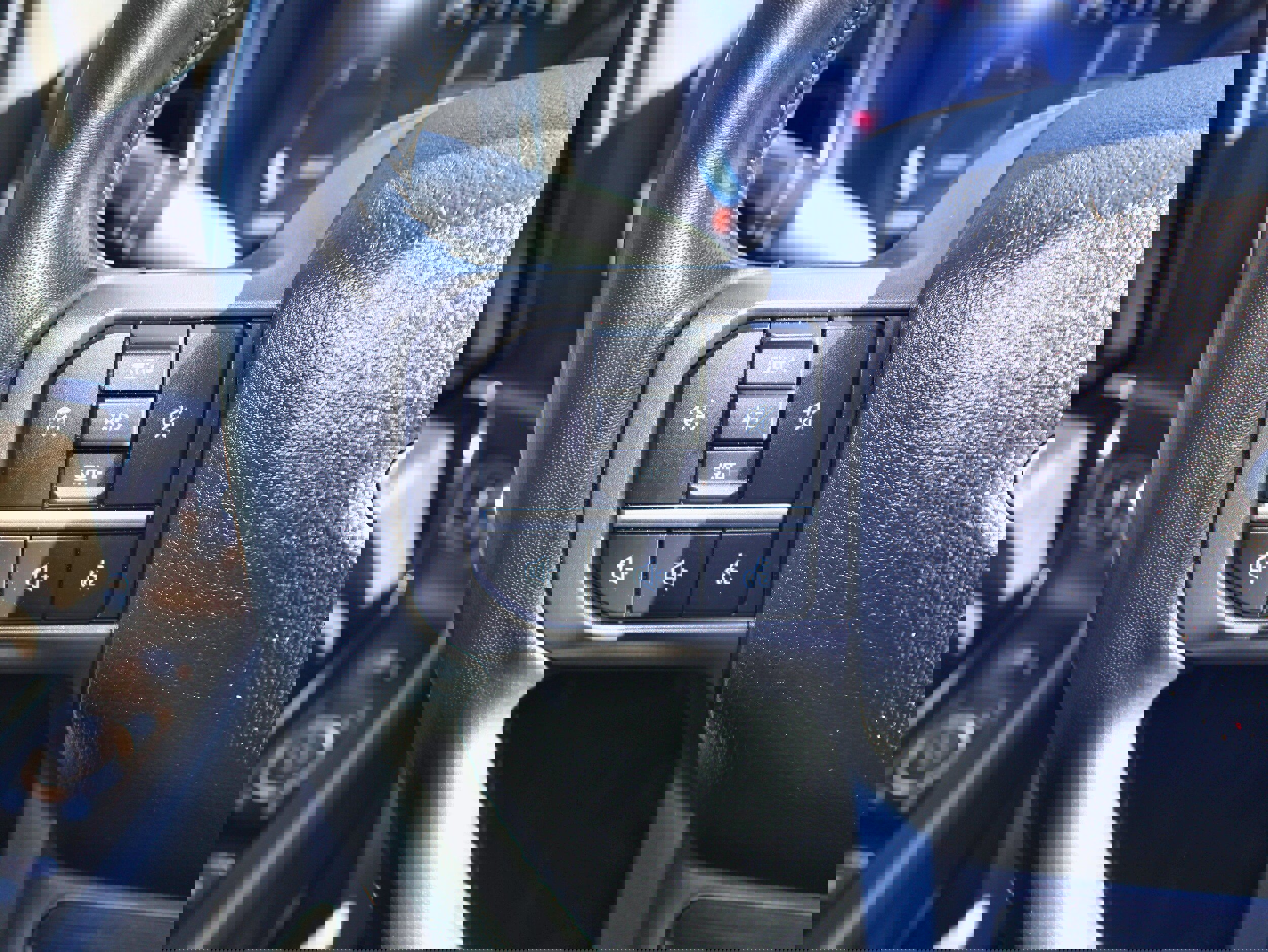 Used 2024 Ford F250 Lariat w/ Sport Appearance Package image 28