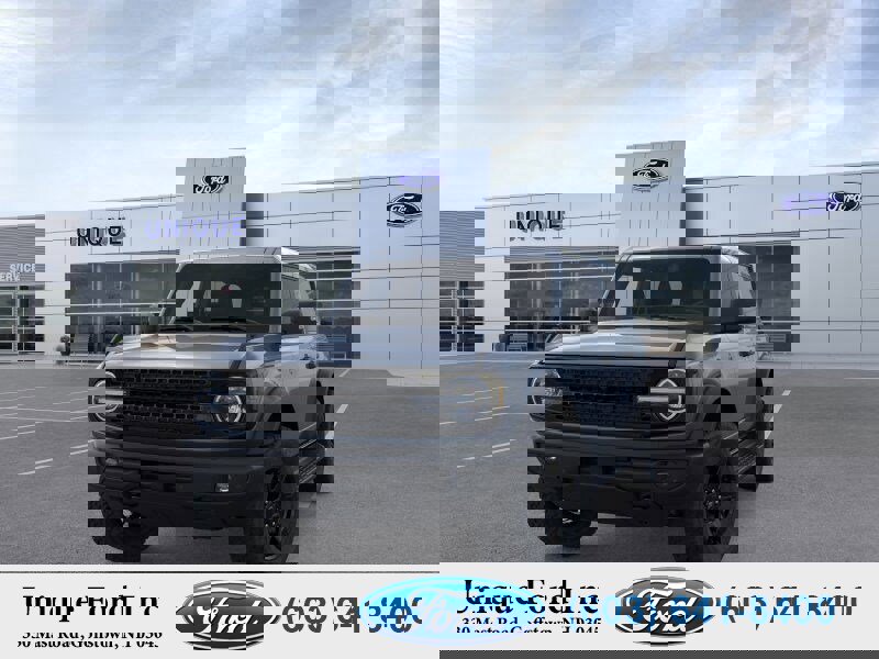 New 2025 Ford Bronco Outer Banks w/ Black Appearance Package image 34