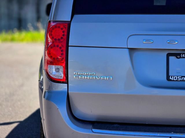Used 2013 Dodge Grand Caravan SXT FWD image 7