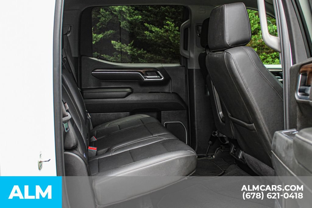 Used 2025 GMC Sierra 1500 SLT RWD image 18