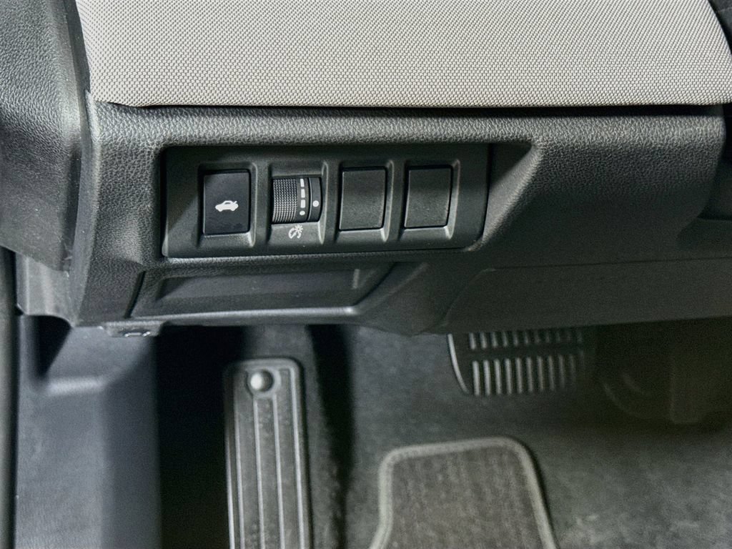 Used 2024 Subaru Legacy Premium AWD/4WD image 11