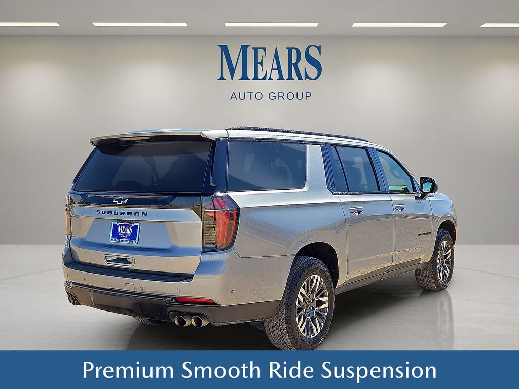 Used 2025 Chevrolet Suburban Z71 AWD/4WD image 6