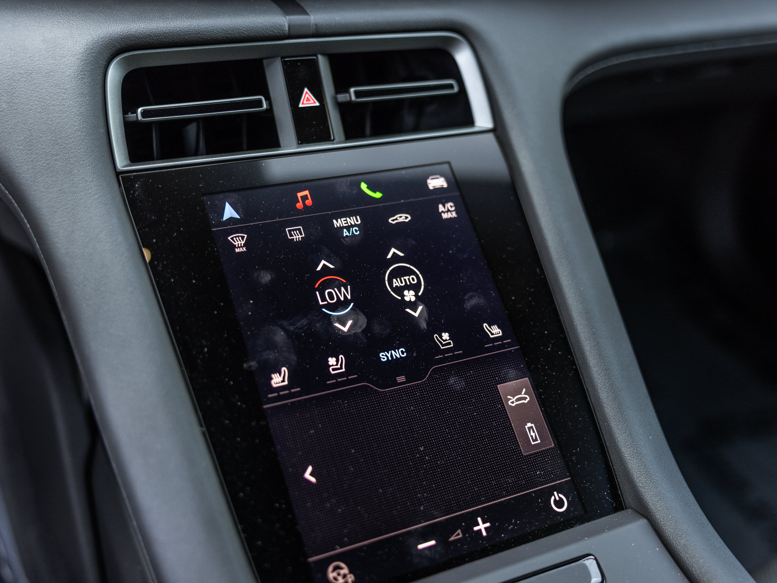 Certified 2025 Porsche Taycan AWD/4WD image 17