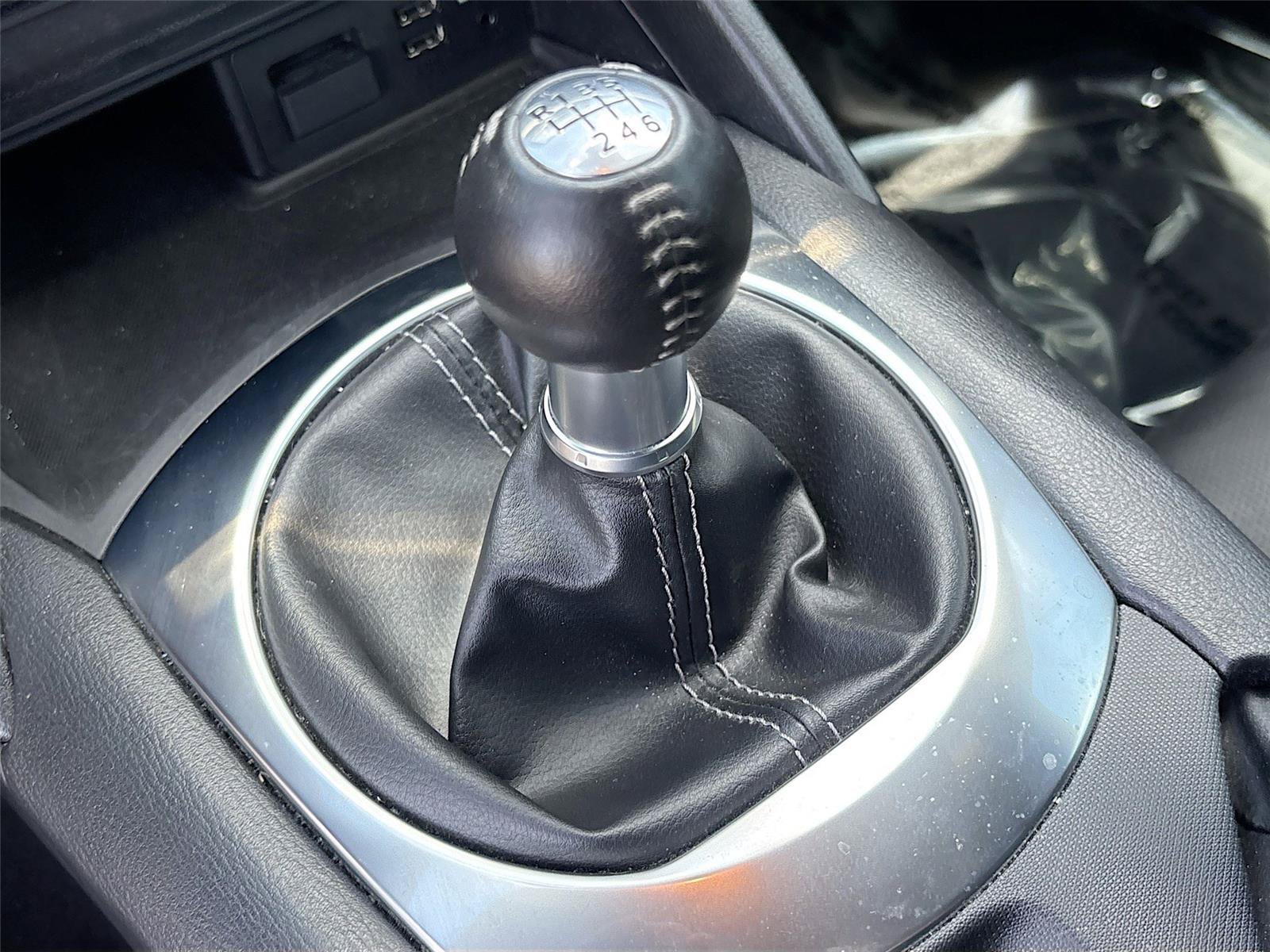 Used 2023 MAZDA MX-5 Miata Grand Touring RWD image 16