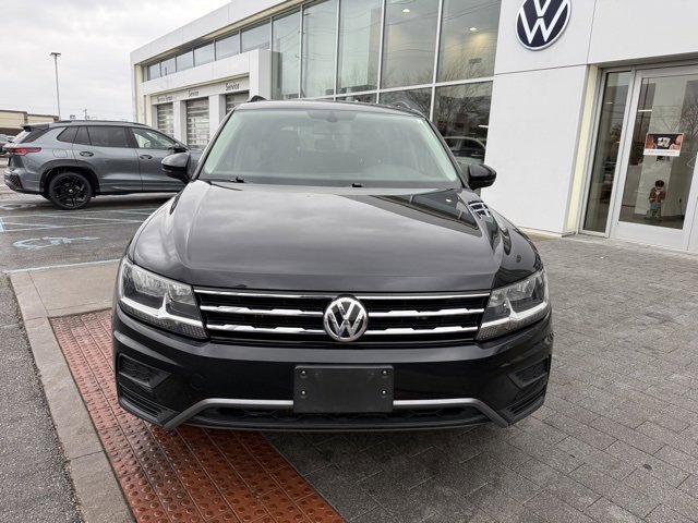 Used 2020 Volkswagen Tiguan SE image 2