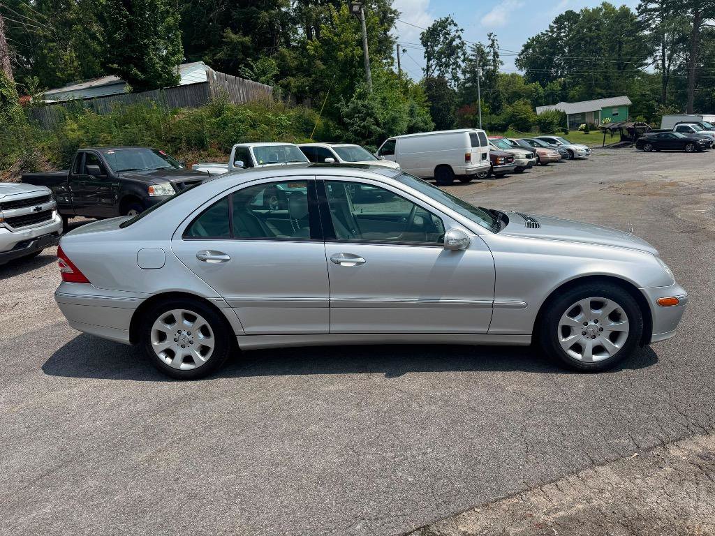 Used 2005 Mercedes-Benz C 320 Sedan image 7