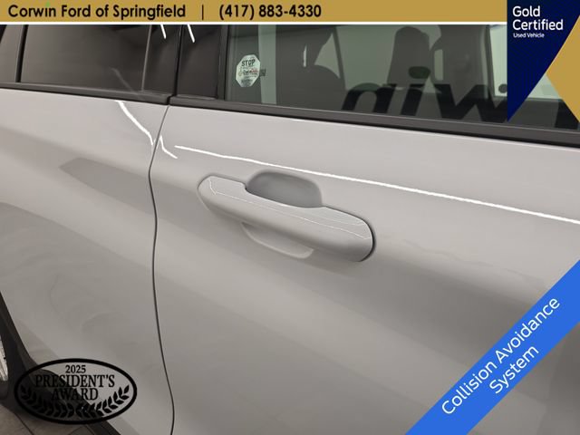 Certified 2026 Ford Explorer Active AWD/4WD image 9