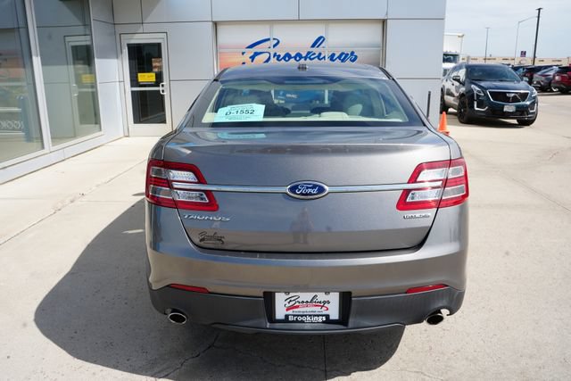Used 2014 Ford Taurus SE FWD image 31