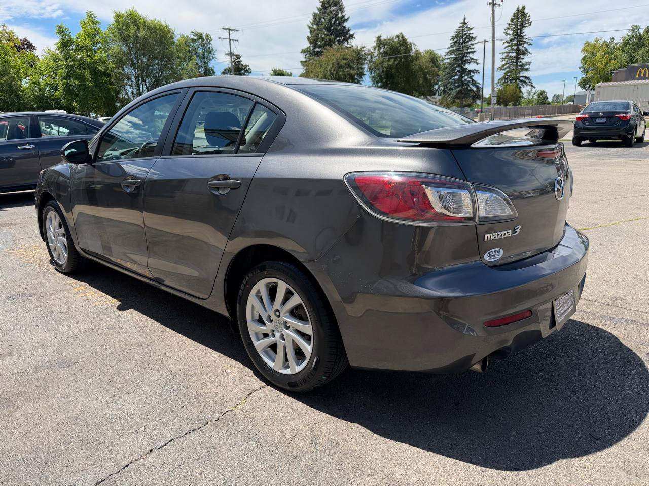 Used 2012 MAZDA MAZDA3 i Touring FWD image 5