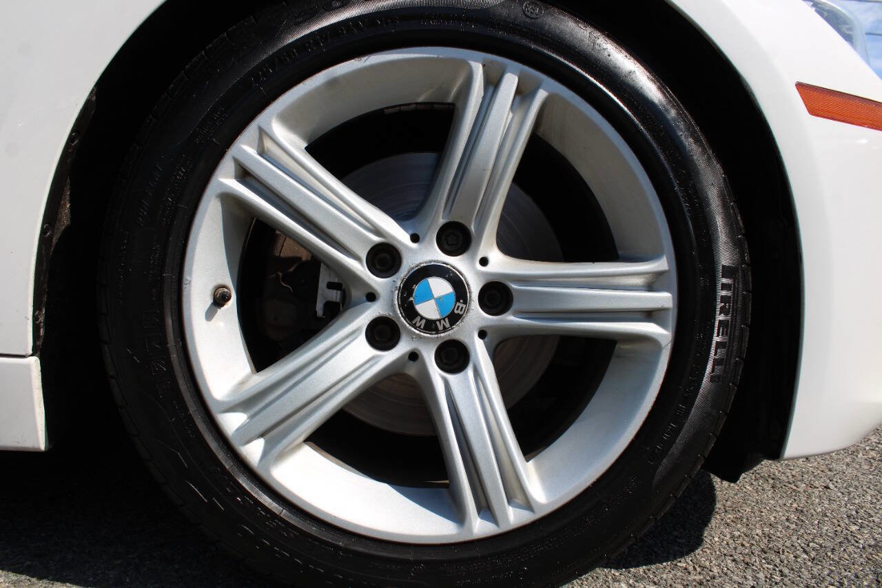 Used 2014 BMW 328i xDrive Sedan AWD/4WD image 22
