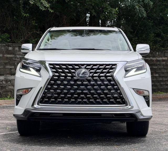 Used 2021 Lexus GX 460 Luxury w/ Sport Design Package AWD/4WD image 12