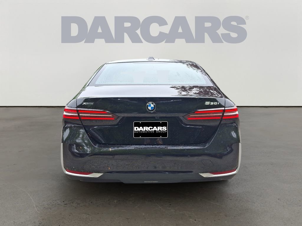 Used 2026 BMW 530i xDrive AWD/4WD image 5