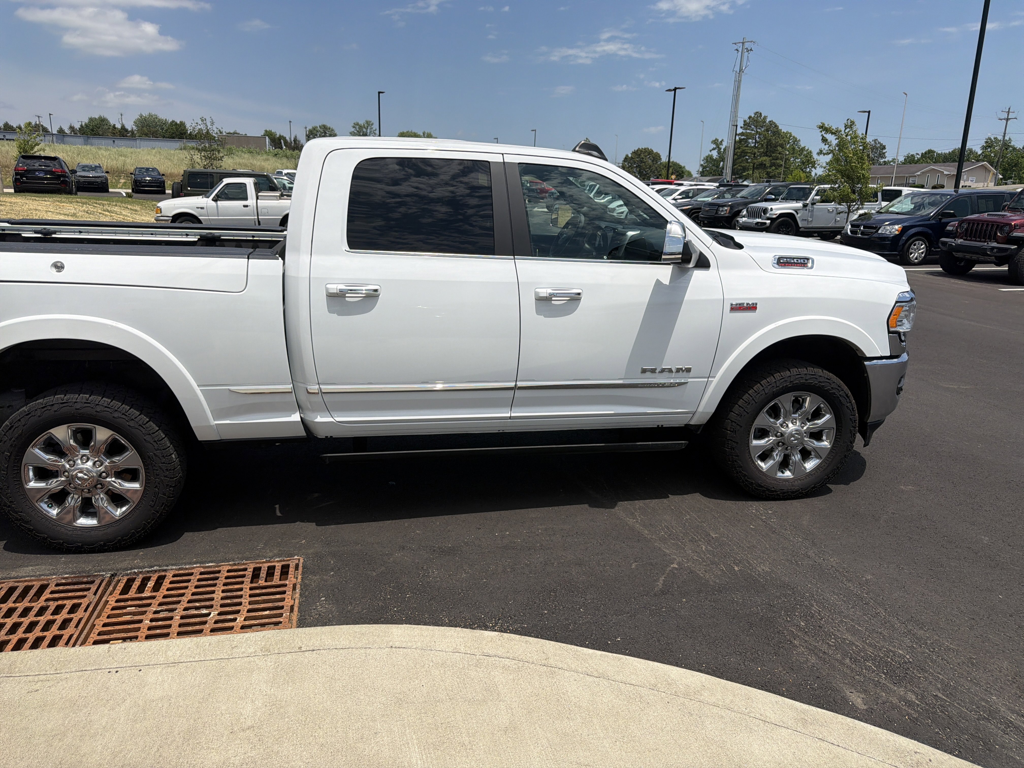 Used 2020 RAM 2500 Limited AWD/4WD image 9
