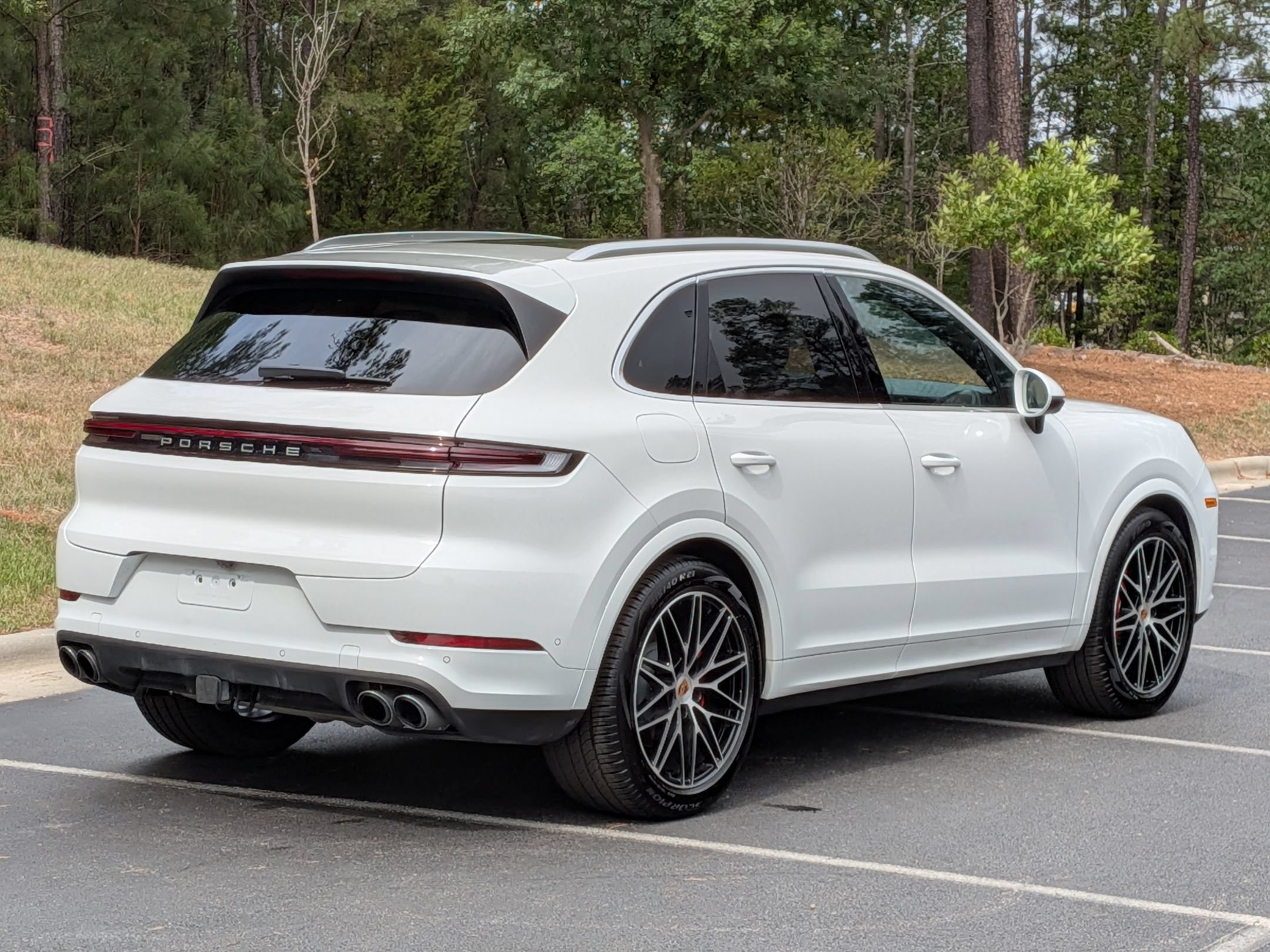 Certified 2026 Porsche Cayenne S AWD/4WD image 32