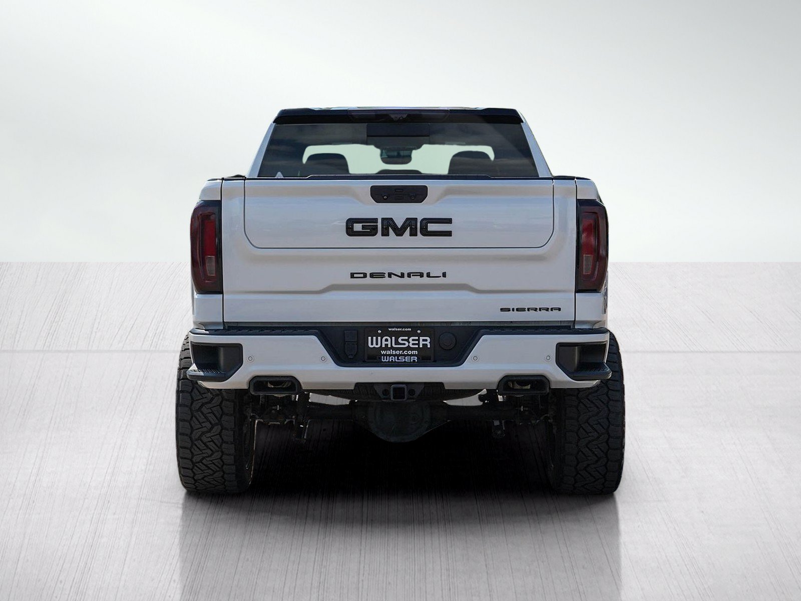 Used 2023 GMC Sierra 1500 Denali Ultimate AWD/4WD image 4